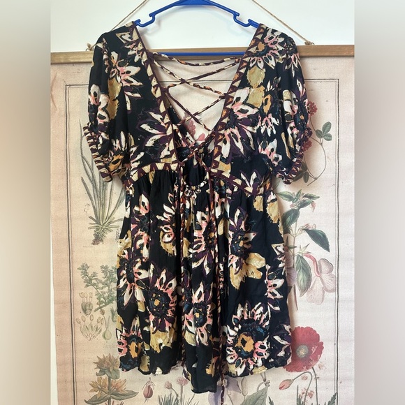 Free People On the Edge Floral Festival Flowy Black Multicolor Short Sleeve XS - Picture 4 of 6